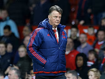 Louis van Gaal offered to resi...