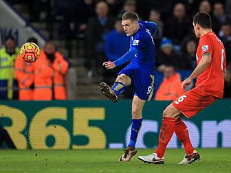 WATCH: Wins for Leicester, Man...