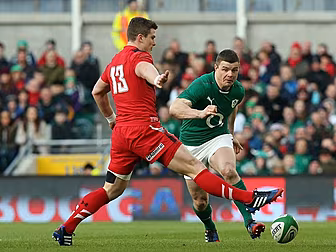 Brian O'Driscoll shows off...