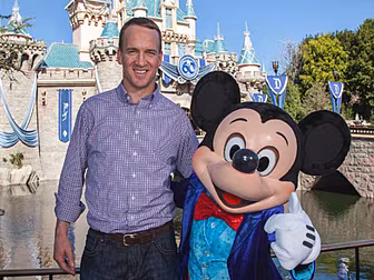 Peyton Manning celebrates Supe...