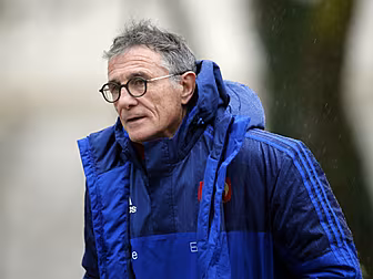 Guy Noves makes six changes to...
