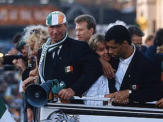 John Giles reveals how Jack Ch...