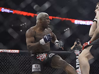 Former UFC heavyweight champio...