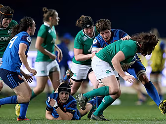 In Pictures: Ireland Ladies fa...