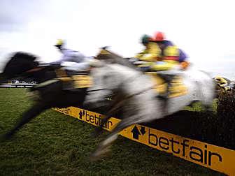 Need betting tips for Ascot an...