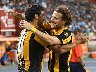 WATCH: Diego Forlán scores a p...