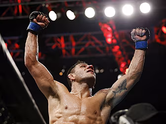 Rafael dos Anjos releases pict...