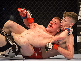 WATCH: Five KOs / stoppages th...