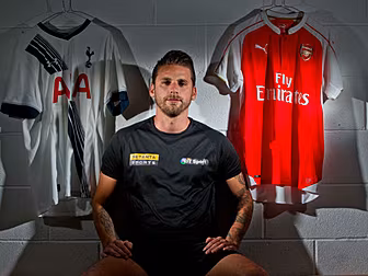 David Bentley lifts lid on Tot...