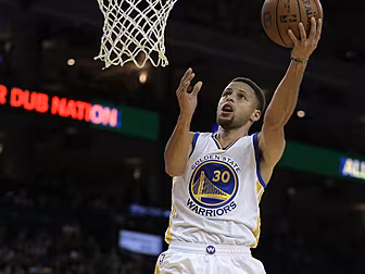 WATCH: Steph Curry continues t...