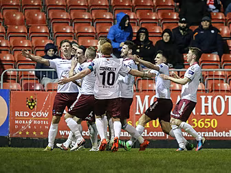 Galway United go top of the Pr...