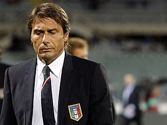 Antonio Conte moves one step c...