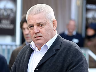 Gatland apologises for "ju...