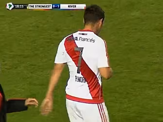 WATCH: River Plate striker pro...