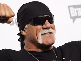 Hulk Hogan awarded $115m in da...