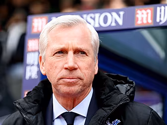 Alan Pardew takes aim at Jamie...