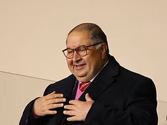 Arsenal shareholder Usmanov gi...