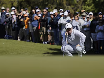 WATCH: Rory McIlroy sinks a mo...