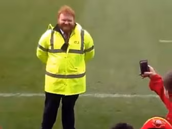 An Ed Sheeran "lookalike&#...