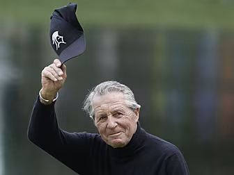WATCH: 80-year-old Gary Player...