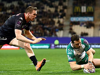 Pictures: Connacht go down fig...