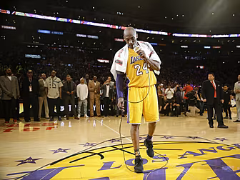 WATCH: Kobe Bryant gives farew...