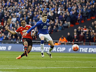 Martial breaks Everton hearts...