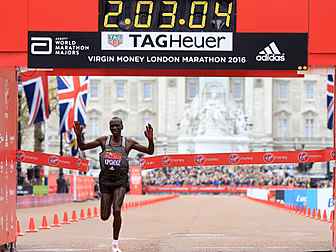 A Kenyan runner recorded the s...