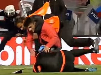 WATCH: Trabzonspor and Fenerba...