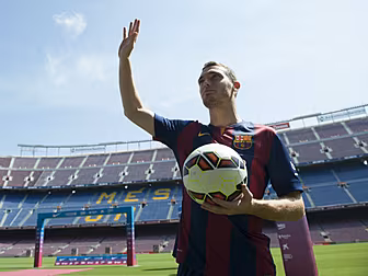 Thomas Vermaelen lined up by L...
