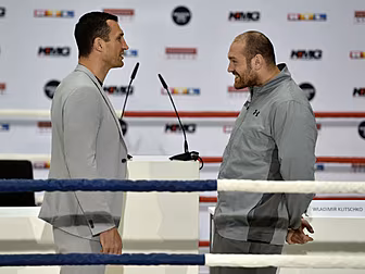 Tyson Fury announces he will r...