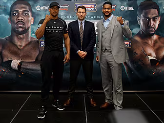 Anthony Joshua pens multi-figh...