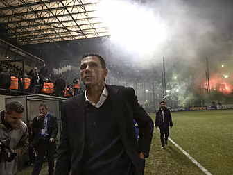 Gus Poyet takes on Real Betis...