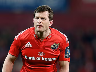 PIC: Denis Hurley takes to Ins...