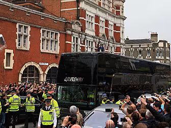 Wayne Rooney confirms team bus...