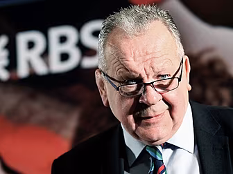 Bill Beaumont elected World Ru...