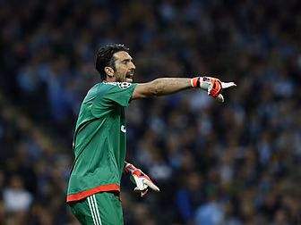 Gianluigi Buffon commits futur...