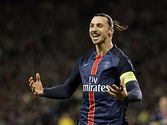 PIC: Zlatan Ibrahimovic uses I...
