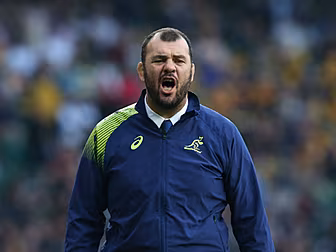 Michael Cheika commits to Aust...