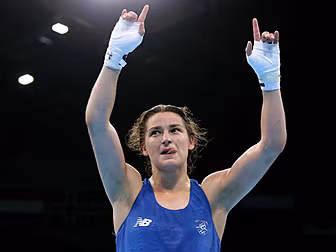 Katie Taylor qualifies for Oly...