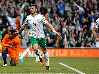 Netherlands strike late to den...