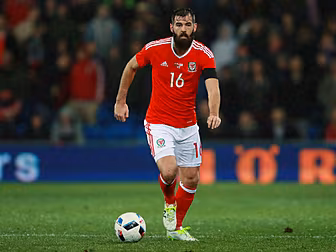Joe Ledley proves fitness to b...