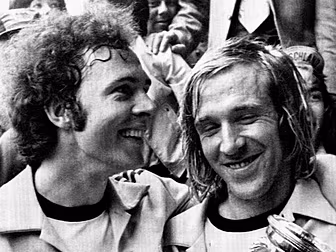 When Bayern and Monchengladbac...