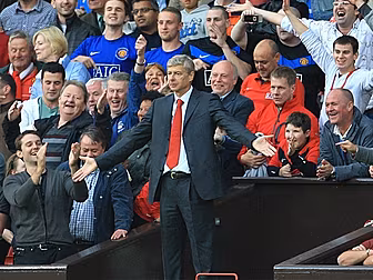 Arsene Wenger signs anti-Brexi...