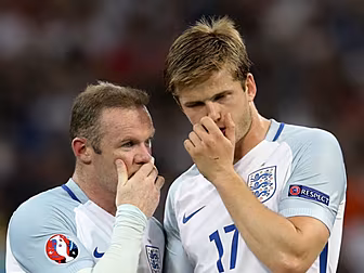 England frustrated as Russia t...
