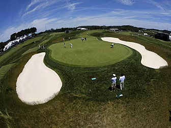 Justin Thomas leads by two hea...