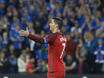 Cristiano Ronaldo was not happ...