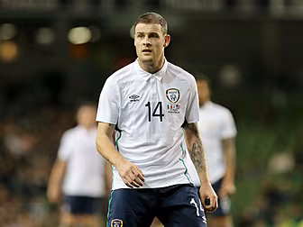 Anthony Stokes moves back to E...