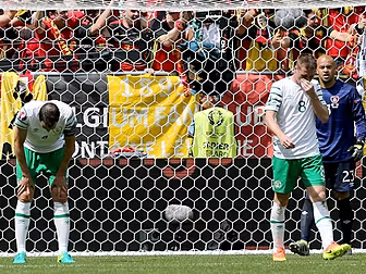 Euro 2016: Belgium stroll past...