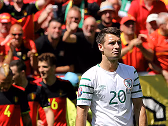 Wes Hoolahan reacts to a "...